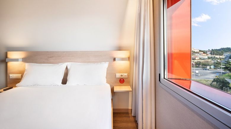 <b>Moov Hotel Oeiras Room</b>. Images powered by <a href="https://www.leonardoworldwide.com/" title="Leonardo Worldwide" target="_blank">Leonardo</a>.