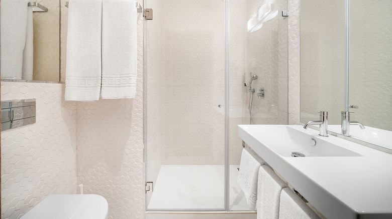 <b>Moov Hotel Oeiras Room</b>. Images powered by <a href="https://www.leonardoworldwide.com/" title="Leonardo Worldwide" target="_blank">Leonardo</a>.