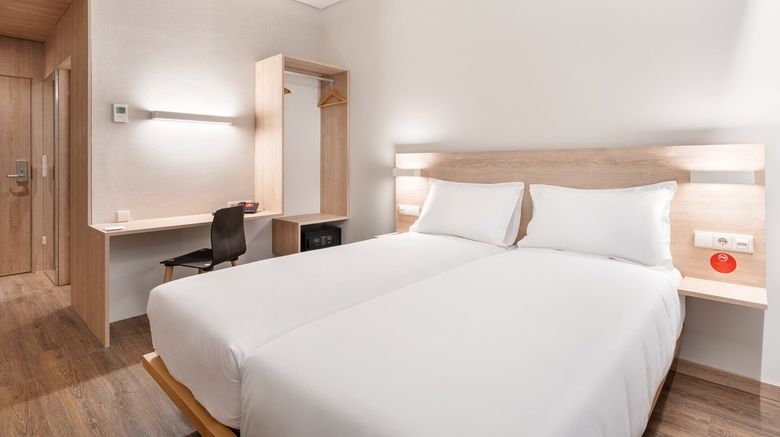 <b>Moov Hotel Oeiras Room</b>. Images powered by <a href="https://www.leonardoworldwide.com/" title="Leonardo Worldwide" target="_blank">Leonardo</a>.