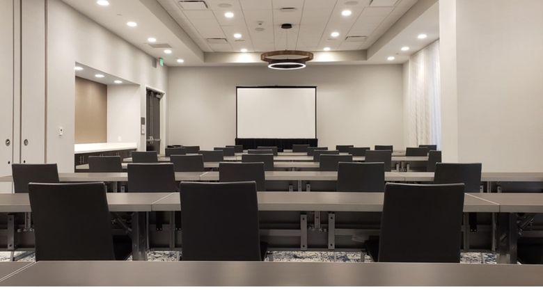 <b>Staybridge Suites Houston Galleria Area Spa</b>. Images powered by <a href="https://www.leonardoworldwide.com/" title="Leonardo Worldwide" target="_blank">Leonardo</a>.