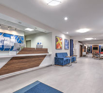 Holiday Inn Express Exterior