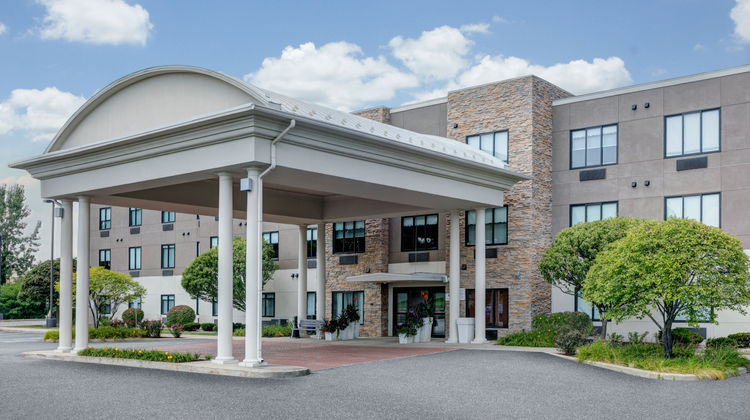 Holiday Inn Express Exterior