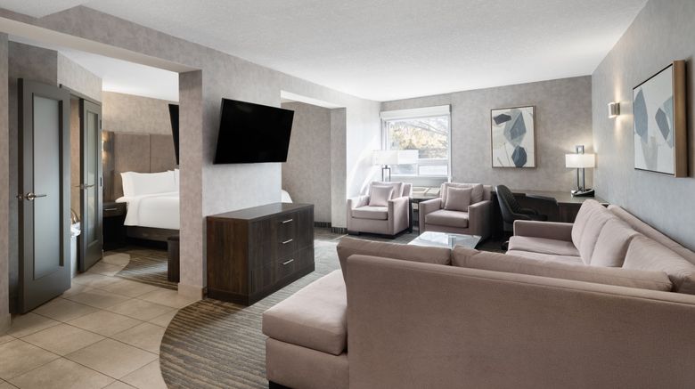 <b>Holiday Inn Calgary Airport Suite</b>. Images powered by <a href="https://www.leonardoworldwide.com/" title="Leonardo Worldwide" target="_blank">Leonardo</a>.