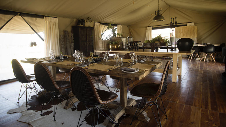 <b>Singita Mara River Tented Camp Restaurant</b>. Images powered by <a href="https://www.leonardoworldwide.com/" title="Leonardo Worldwide" target="_blank">Leonardo</a>.