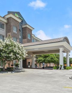 Holiday Inn Express & Suites Gonzales