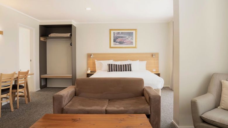 <b>Posthouse MotorLodge Suite</b>. Images powered by <a href="https://www.leonardoworldwide.com/" title="Leonardo Worldwide" target="_blank">Leonardo</a>.