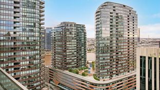 Astra Apartments Melbourne Docklands