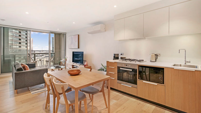 <b>Astra Apartments Melbourne Docklands Room</b>. Images powered by <a href="https://www.leonardoworldwide.com/" title="Leonardo Worldwide" target="_blank">Leonardo</a>.
