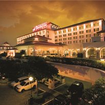 Waterfront Airport Hotel & Casino