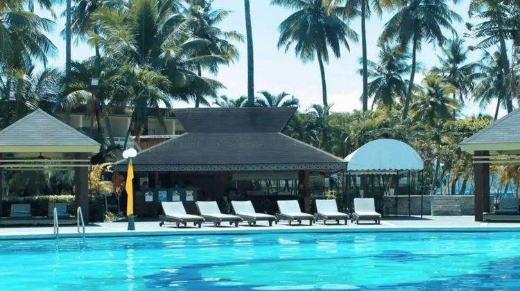 Waterfront Insular Hotel Pool