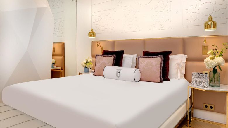 <b>Hotel Bowmann Paris Room</b>. Images powered by <a href=https://www.travelagewest.com/Hotels/Paris/