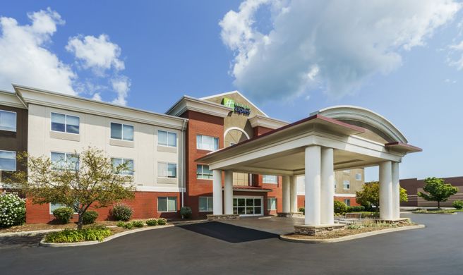 Holiday Inn Express Rochester NE Exterior