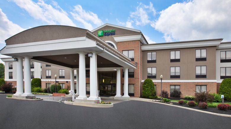 <b>Holiday Inn Express & Suites Kent State Exterior</b>. Images powered by <a href="https://www.leonardoworldwide.com/" title="Leonardo Worldwide" target="_blank">Leonardo</a>.