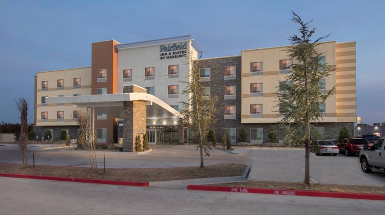 Fairfield Inn & Suites Oklahoma City Exterior