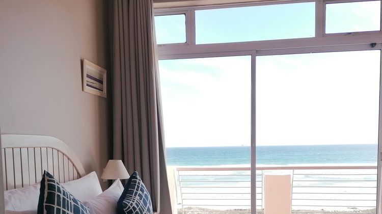 Leisure Bay Apartments Room