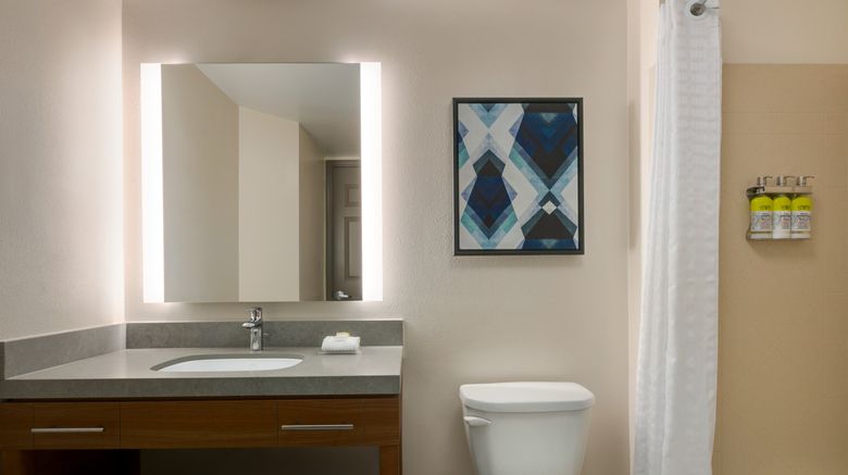 <b>Candlewood Suites Frederick Room</b>. Images powered by <a href="https://www.leonardoworldwide.com/" title="Leonardo Worldwide" target="_blank">Leonardo</a>.