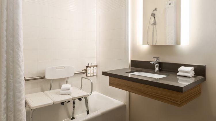 Candlewood Suites Frederick Room