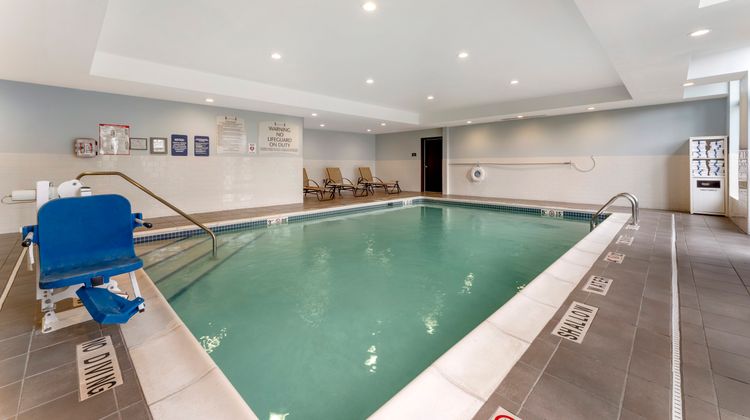 Staybridge Suites Cranberry Township Pool