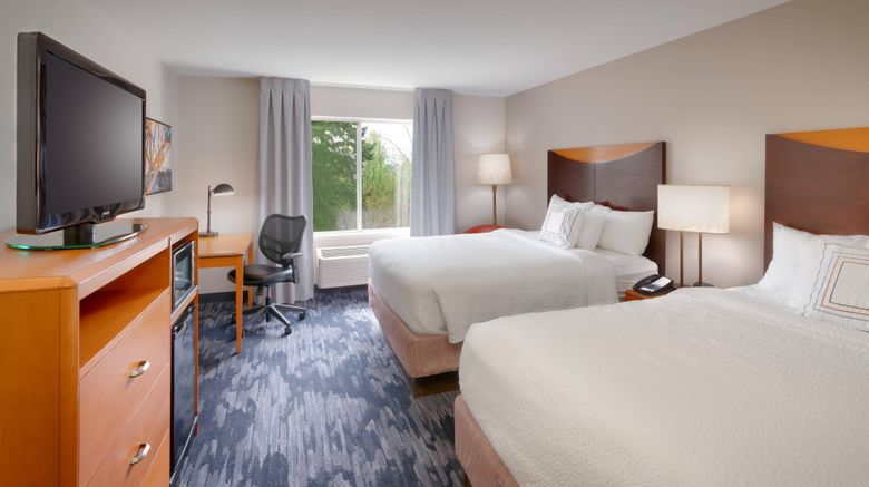 <b>Fairfield Inn & Suites Bellevue/Redmond Room</b>. Images powered by <a href="https://www.leonardoworldwide.com/" title="Leonardo Worldwide" target="_blank">Leonardo</a>.
