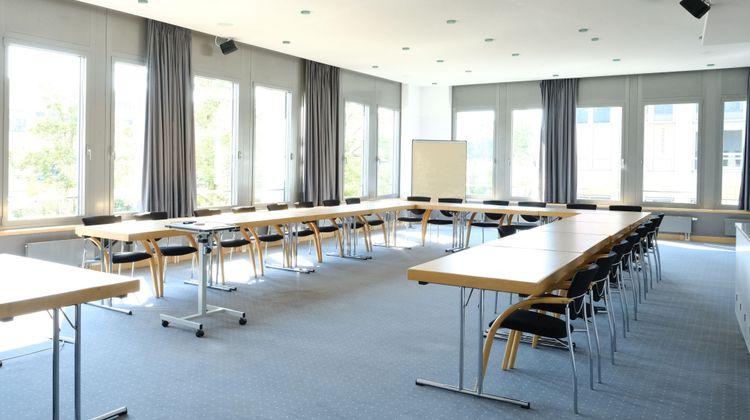FOUR Munich Neue Messe Meeting