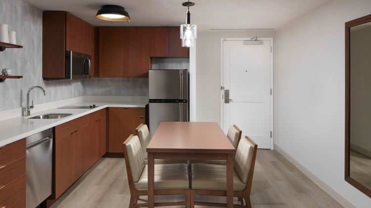 Residence Inn Reston Room
