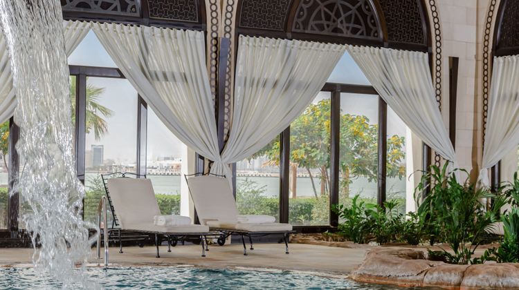 Sharq Village & Spa Pool