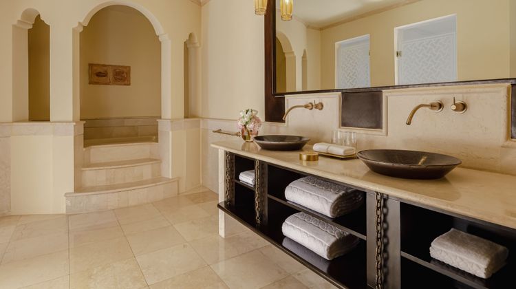 Sharq Village & Spa Room