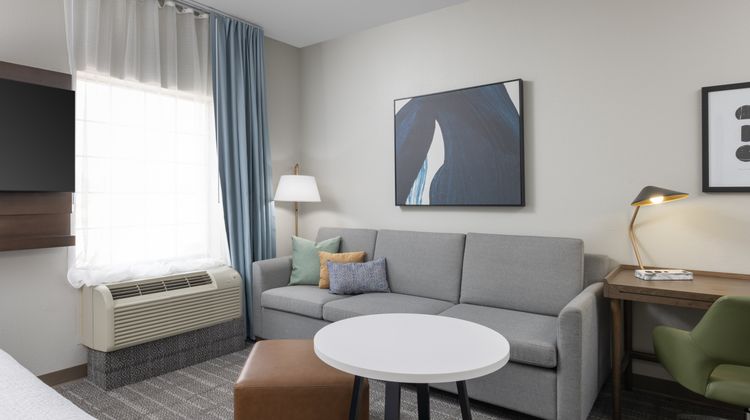 Staybridge Suites Bentonville Room