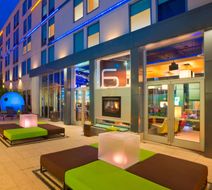 aloft Portland Arpt at Cascade Station Exterior