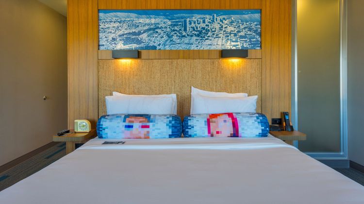 aloft Portland Arpt at Cascade Station Room