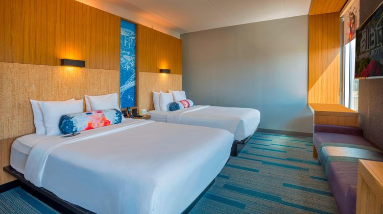 aloft Portland Arpt at Cascade Station Room