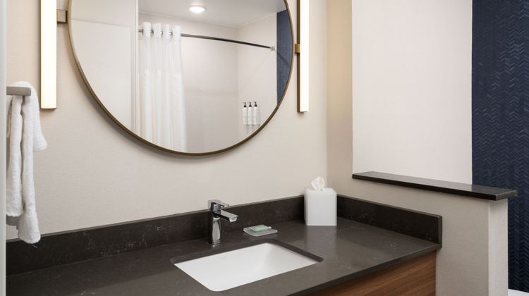 Fairfield Inn & Suites Waycross Room