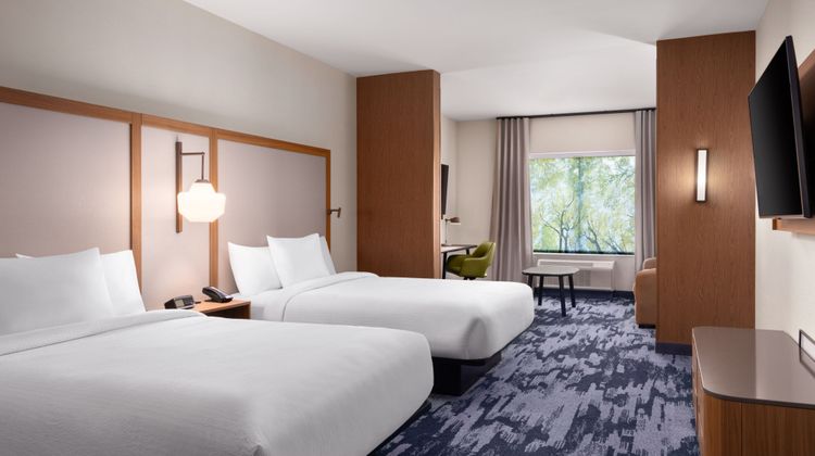 Fairfield Inn & Suites Waycross Suite