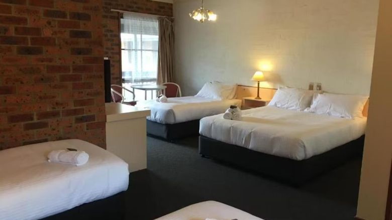 <b>Bega Downs Motor Inn Room</b>. Images powered by <a href="https://www.leonardoworldwide.com/" title="Leonardo Worldwide" target="_blank">Leonardo</a>.