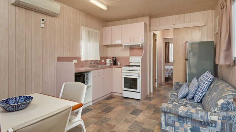 <b>Gundagai Cabins Tourist Park Room</b>. Images powered by <a href="https://www.leonardoworldwide.com/" title="Leonardo Worldwide" target="_blank">Leonardo</a>.