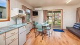 Gundagai Cabins Tourist Park Room