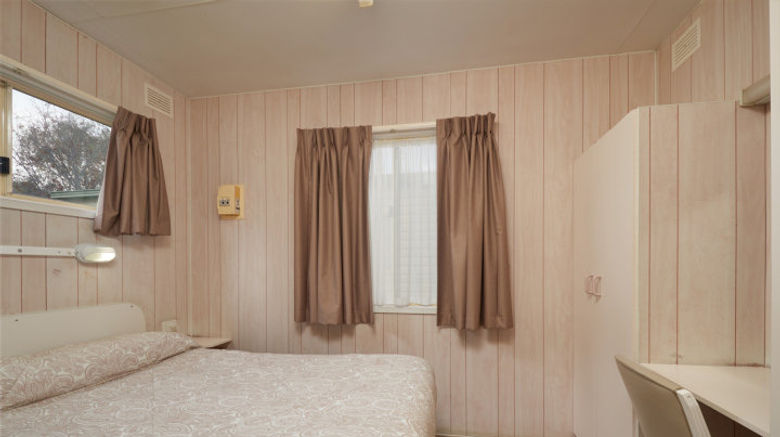 <b>Gundagai Cabins Tourist Park Room</b>. Images powered by <a href="https://www.leonardoworldwide.com/" title="Leonardo Worldwide" target="_blank">Leonardo</a>.