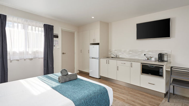 <b>Gundagai Cabins Tourist Park Room</b>. Images powered by <a href="https://www.leonardoworldwide.com/" title="Leonardo Worldwide" target="_blank">Leonardo</a>.
