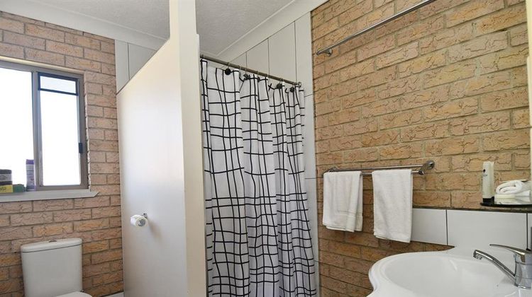 Kennedy Drive Motel Room