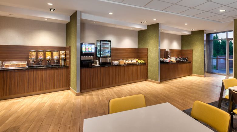 <b>Fairfield Inn & Suites Moncton Restaurant</b>. Images powered by <a href="https://www.leonardoworldwide.com/" title="Leonardo Worldwide" target="_blank">Leonardo</a>.