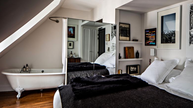 <b>Le Pigalle Room</b>. Images powered by <a href="https://www.leonardoworldwide.com/" title="Leonardo Worldwide" target="_blank">Leonardo</a>.