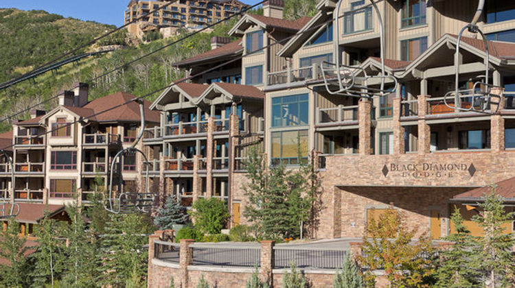 Black Diamond Lodge Exterior