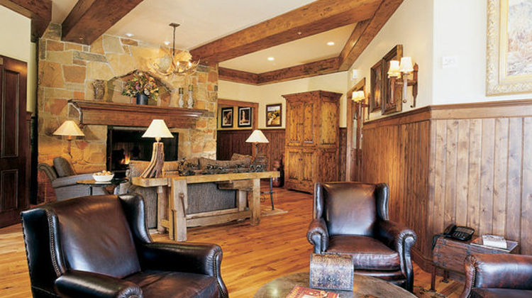 Black Diamond Lodge Lobby