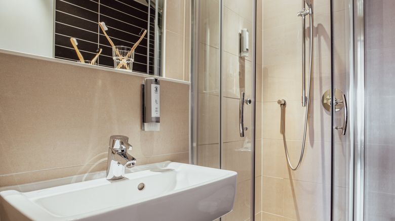 <b>Garner Hotel Berlin - Charlottenburg Room</b>. Images powered by <a href="https://www.leonardoworldwide.com/" title="Leonardo Worldwide" target="_blank">Leonardo</a>.