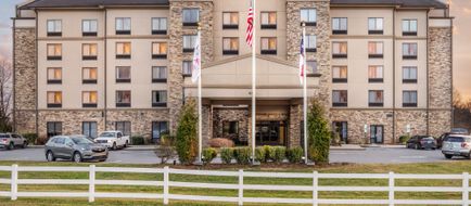 Fairfield Inn & Suites Exterior