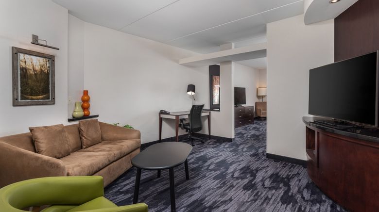<b>Fairfield Inn & Suites Suite</b>. Images powered by <a href="https://www.leonardoworldwide.com/" title="Leonardo Worldwide" target="_blank">Leonardo</a>.