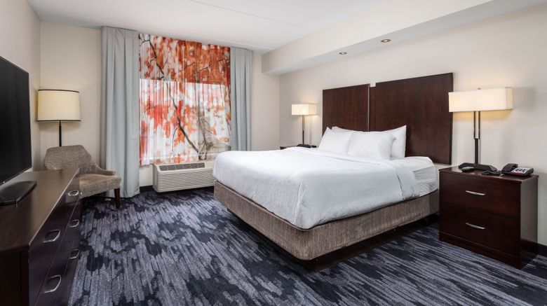 <b>Fairfield Inn & Suites Suite</b>. Images powered by <a href="https://www.leonardoworldwide.com/" title="Leonardo Worldwide" target="_blank">Leonardo</a>.