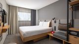 <b>Moxy Lisbon City Room</b>. Images powered by <a href="https://www.leonardoworldwide.com/" title="Leonardo Worldwide" target="_blank">Leonardo</a>.