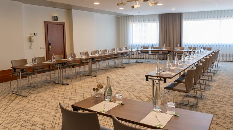 <b>Holiday Inn Porto Gaia Meeting</b>. Images powered by <a href="https://www.leonardoworldwide.com/" title="Leonardo Worldwide" target="_blank">Leonardo</a>.