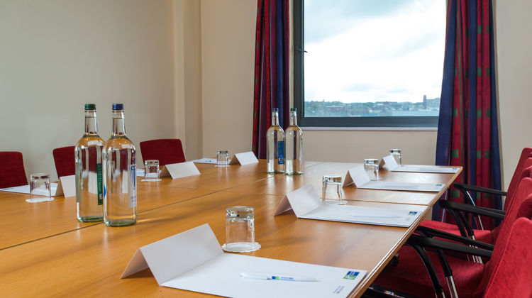 Holiday Inn Express Bradford City Ctr Meeting